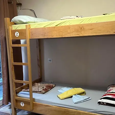 The Secret Garden Auberge de jeunesse Tirana