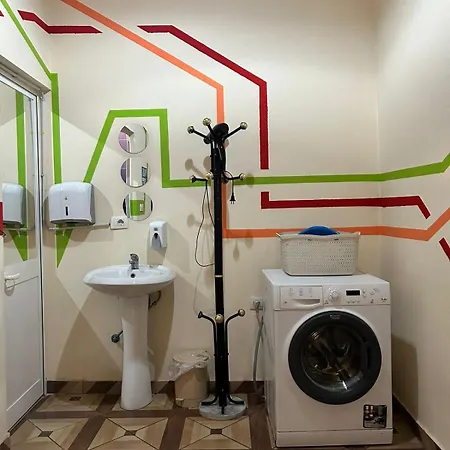 بيت شباب The Secret Garden تيرانا